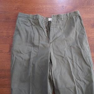 🎉5/$18 Army green colored trouser pants